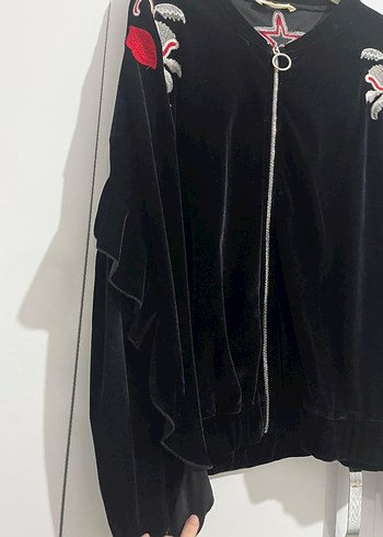 Siyah Nakışlı Püsküllü Kadın Ceket - Görsel 2