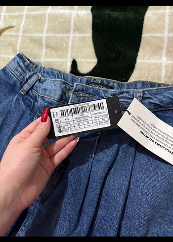 Kadın Mavi Pilili Mini Denim Şort - Görsel 5