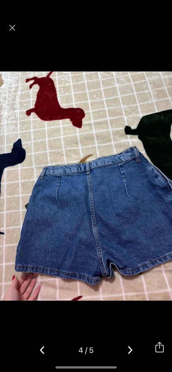 Kadın Mavi Pilili Mini Denim Şort - Görsel 4