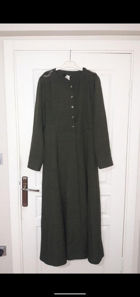 Düğmeli Uzun Siyah Kadın Elbise - Görsel 2