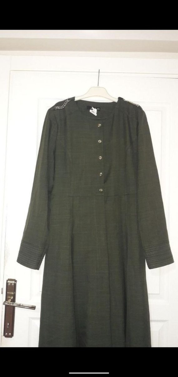 Düğmeli Uzun Siyah Kadın Elbise - Görsel 3