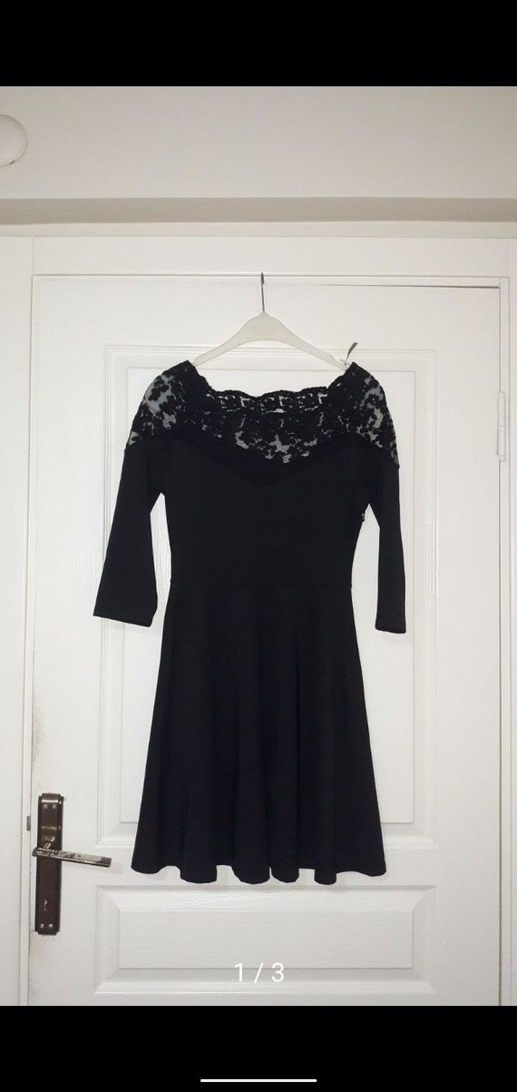 Siyah Dantel Detaylı V Yaka Midi Elbise - Görsel 2