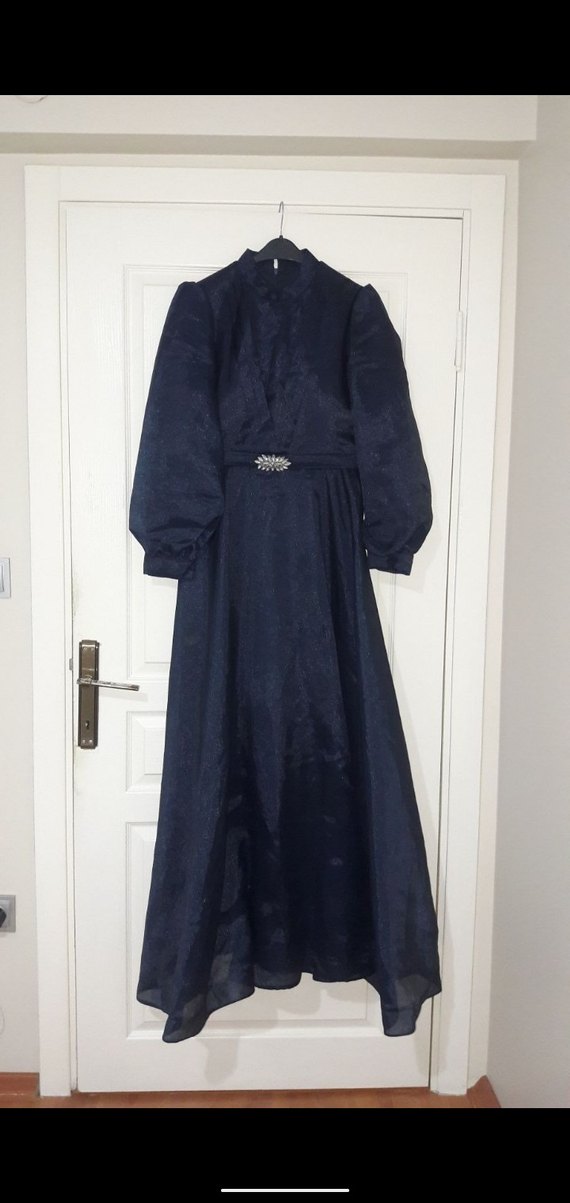 Lacivert Yüksek Yakalı Uzun Abiye Elbise - Görsel 2