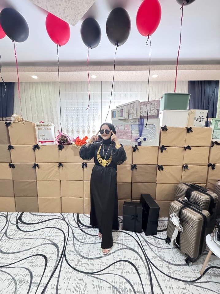 Siyah elbise kolları simli şık elbise - Görsel 2