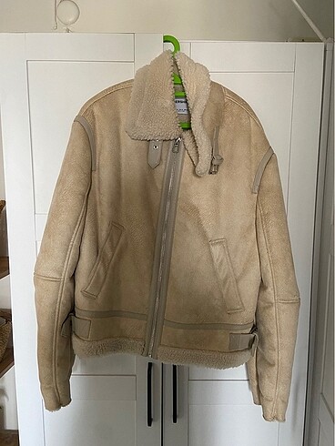 Bershka mont