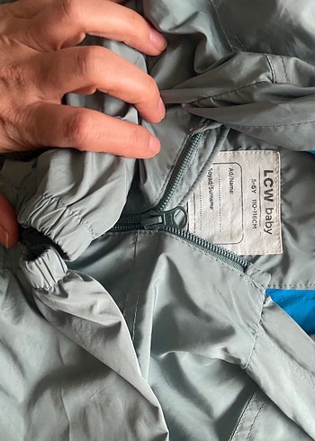 Erkek Çocuk Gri Fermuarlı Yağmurluk - Görsel 2