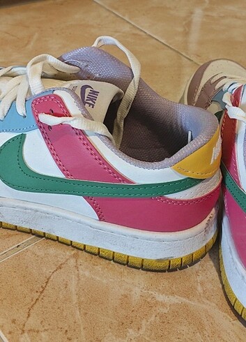 Nike Nike bayan renkli ayakkabı
