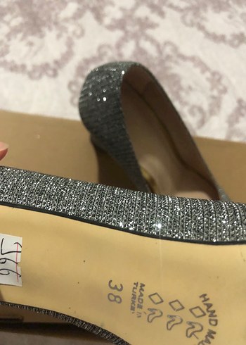 38 Beden gri Renk Gri Simli Yılan Desenli Kalın Topuklu Kadın Ayakkabı