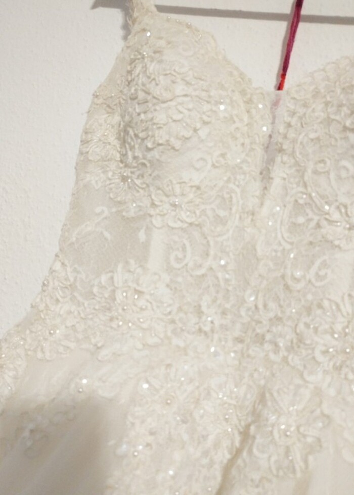 Gelinlik A kesim beyaz yeni model tarlatanı var kabarık - Görsel 3