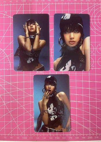 Lisa Rockstar Photocard