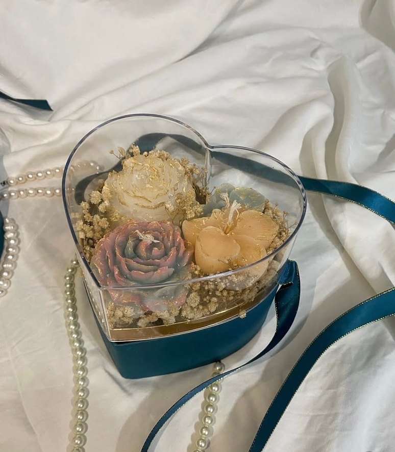 Altın renkli kalp şeklinde mum seti - Görsel 2