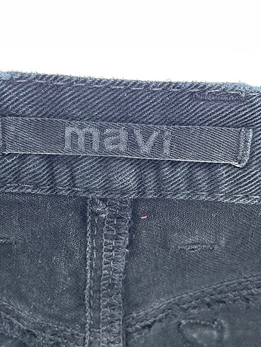 31 Beden siyah Renk Mango Jean / Kot %70 İndirimli.