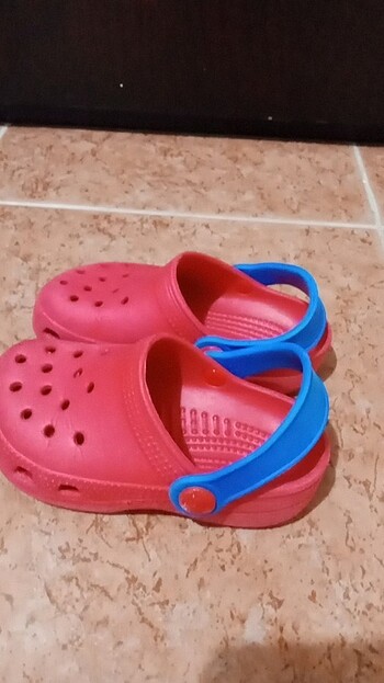 LC Waikiki Kırmızı terlik
