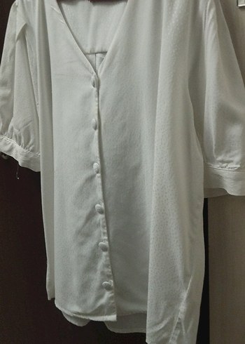 Düğmeli V Yaka Kadın Beyaz Pamuklu Gömlek - Görsel 5