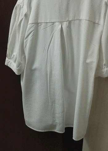 Düğmeli V Yaka Kadın Beyaz Pamuklu Gömlek - Görsel 4