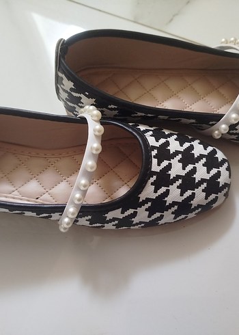 Tokalı Kazayağı Desenli Stiletto Topuklu Kadın Babet - Görsel 4