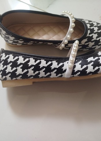 Tokalı Kazayağı Desenli Stiletto Topuklu Kadın Babet - Görsel 2