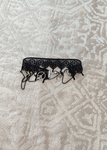 Dantel Detaylı Siyah Gotik Kolye