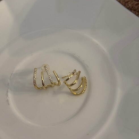 Vip tria küpe