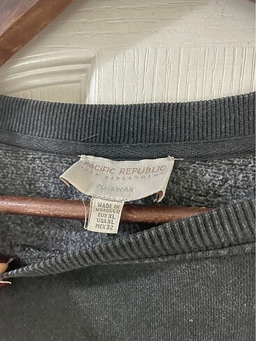 xl Beden pull and bear sweat