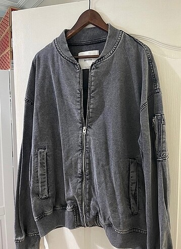 BERSHKA KOT CEKET