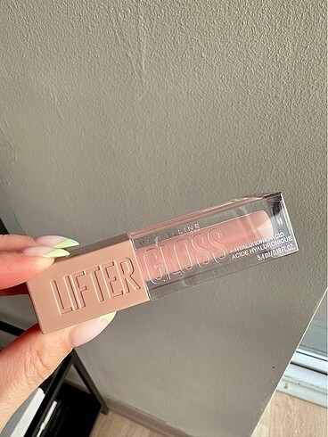 Maybelline lifter gloss