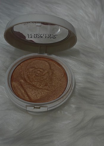 Physicians Formula Rose All Day allık ister highlighter - Görsel 2
