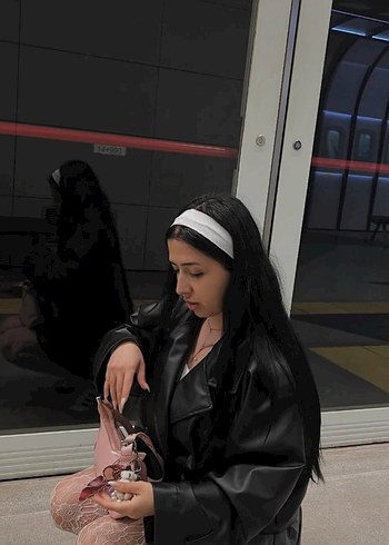 m Beden Zara Kemerli Kısa Deri Trençkot
