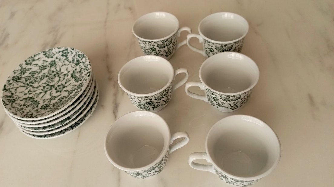 Gri Çiçek Desenli Beyaz Porselen Fincan Takımı - Görsel 2