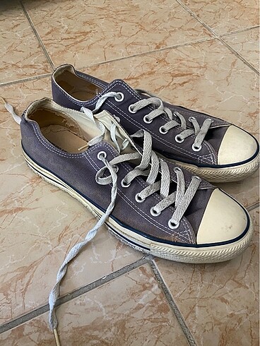 41 Beden Converse ayakkabı