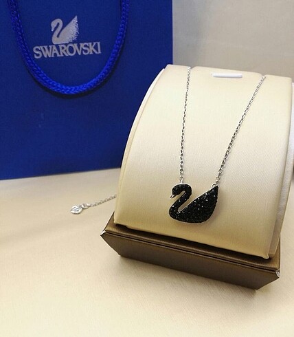  Beden Swarovski kuğu kolye