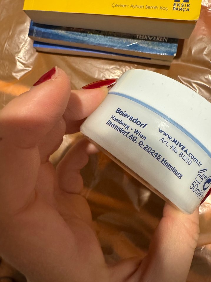 Nivea Nemlendirici Makyaj Bazı - Görsel 2