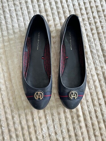 Tommy Hilfiger kadın babet