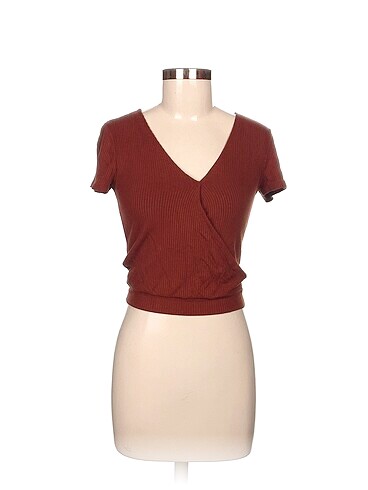Koton T-shirt %70 İndirimli.
