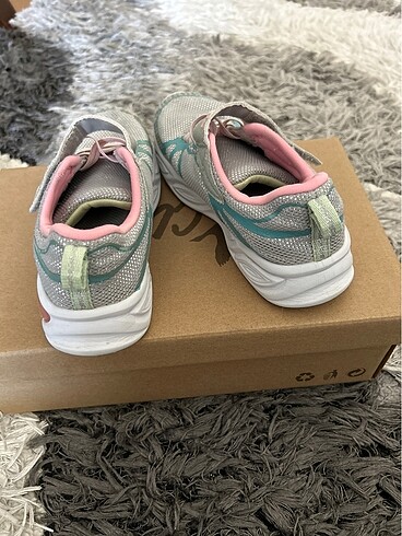 31 Beden mavi Renk Skechers ışıklı spor ayakkabı