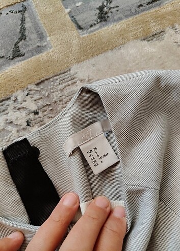 H&M Kalem elbise