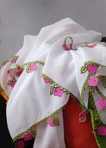 Armine Dantel İşlemeli Pembe Kadın Fular