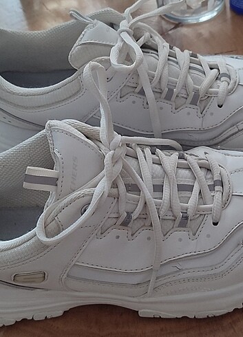 41 Beden beyaz Renk Skechers kadın spor ayakkabı