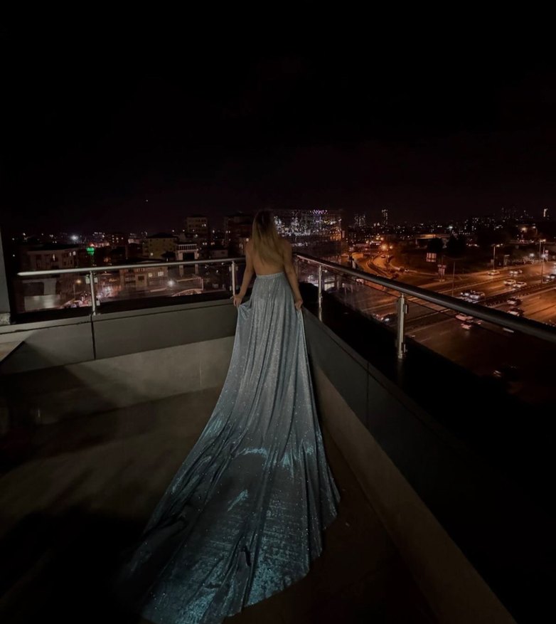 Işıltılı Mavi, Drapeli Uzun Kadın Elbise - Görsel 3