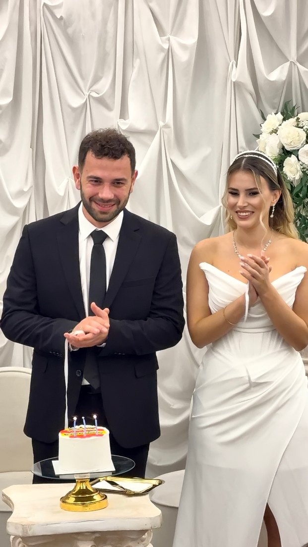 Beyaz Drapeli Midi Straplez Nişan Elbisesi - Görsel 2