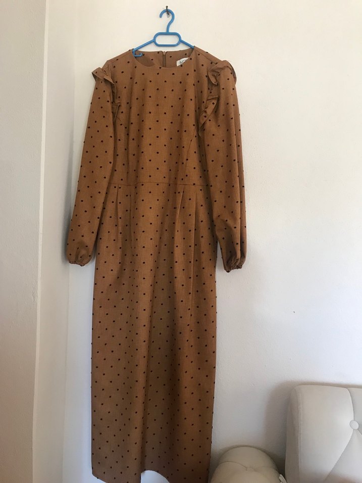 Kahverengi Uzun Keten Elbise - Görsel 2