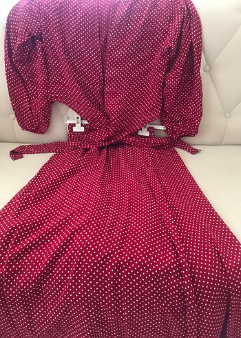 Kırmızı Puantiyeli Elbise - Görsel 3