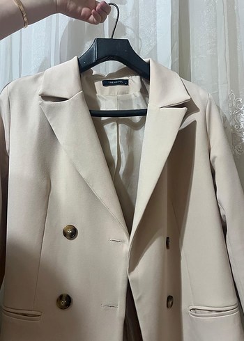 Düğmeli Bej Kadın Blazer Ceket