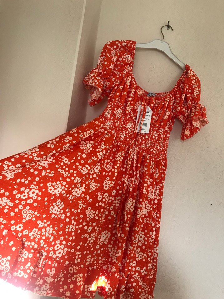 Turuncu Çiçek Desenli Gipeli Mini Elbise - Görsel 4