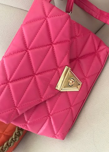 Zincir Detaylı Renkli Deri Kadın Çanta iki çanta fiyatıdır - Görsel 3