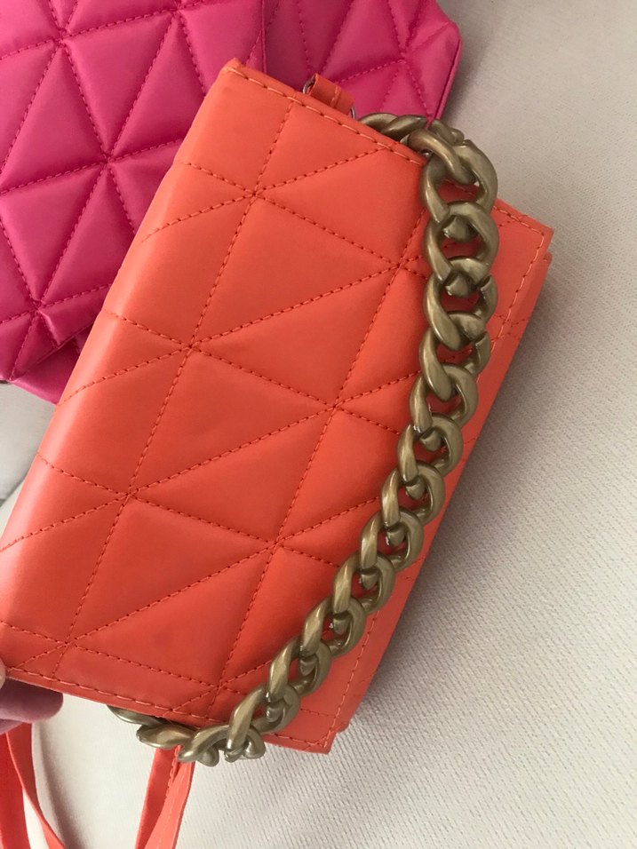 Zincir Detaylı Renkli Deri Kadın Çanta iki çanta fiyatıdır - Görsel 2