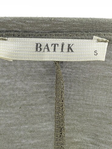 s Beden çeşitli Renk Batik Bluz %70 İndirimli.