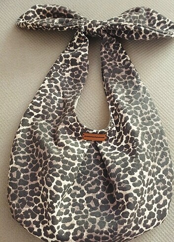 Fiyonklu leopar midi boy çanta 