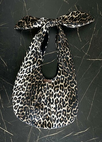 Leopar desen midi Boy fiyonklu çanta 