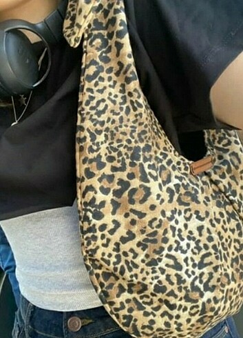 Leopar desen midi Boy fiyonklu çanta. Astarlı iç astar cepli Çıt